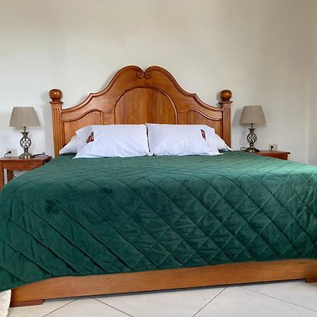 Отель Casa Lolita Хилитла Экстерьер фото